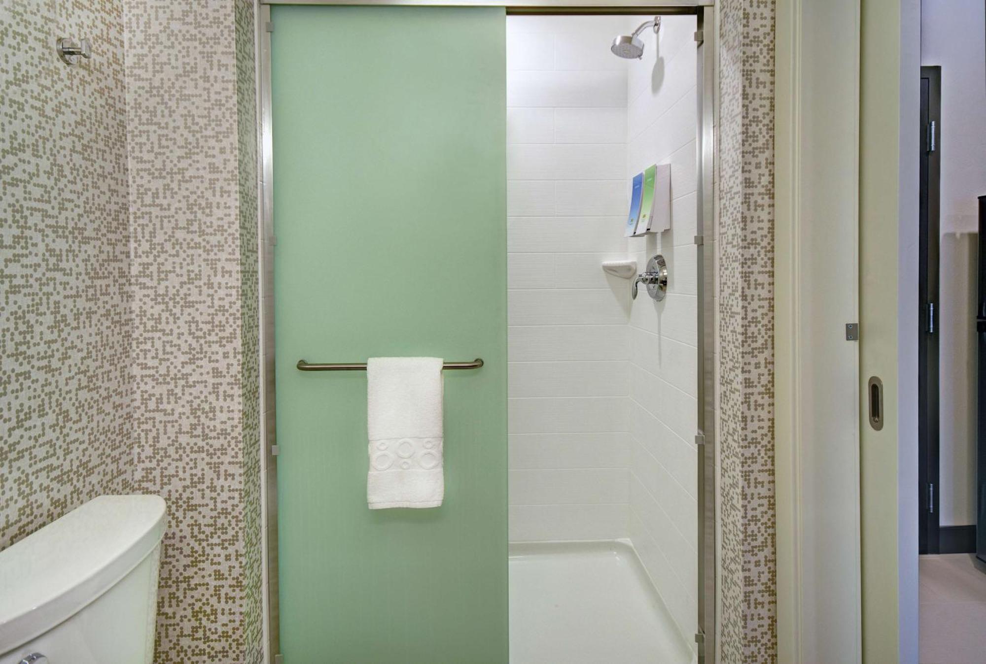 Home2 Suites By Hilton Beloit Exterior photo